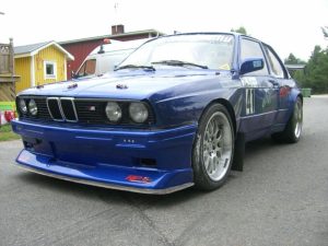 BMW E30 M3 Framskärmar