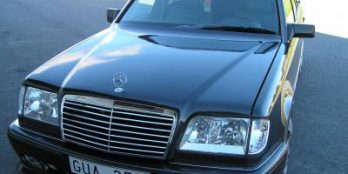 Mercedes W124 93B-96 Motorhuv