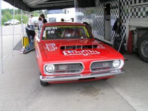 Hemi Cuda Scoop STD höjd L= 64 cm B= 88 cm H= 9 cm